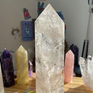 Clear quartz tower. CHUNKY! 6 inches tall! Full of SPARKLES!Crown chakra crystal